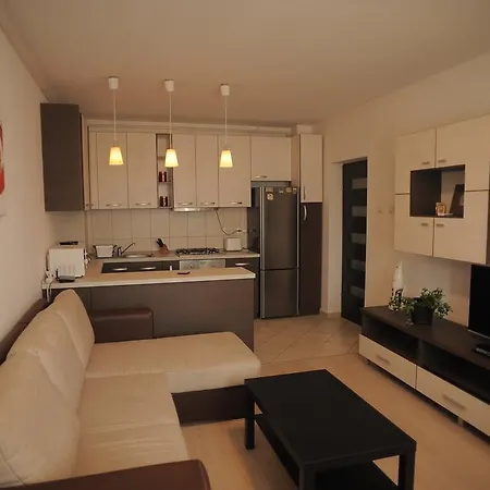 Modern Apartment *